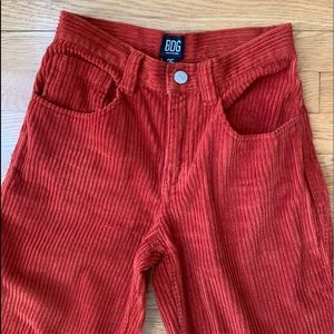 Urban Outfitters BDG high waisted baggy corduroy pants - rust.
